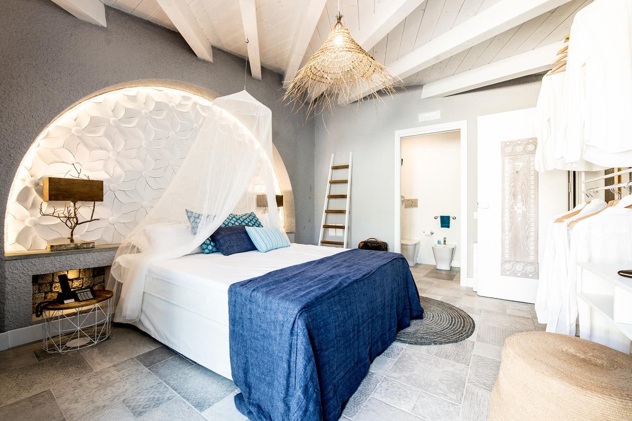 Boutique Hotel Capo Blu Santa Margherita di Pula Exterior photo